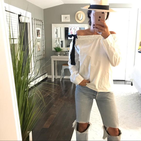 ❤️COS white black bow off the shoulder shirt small - Picture 1 of 7